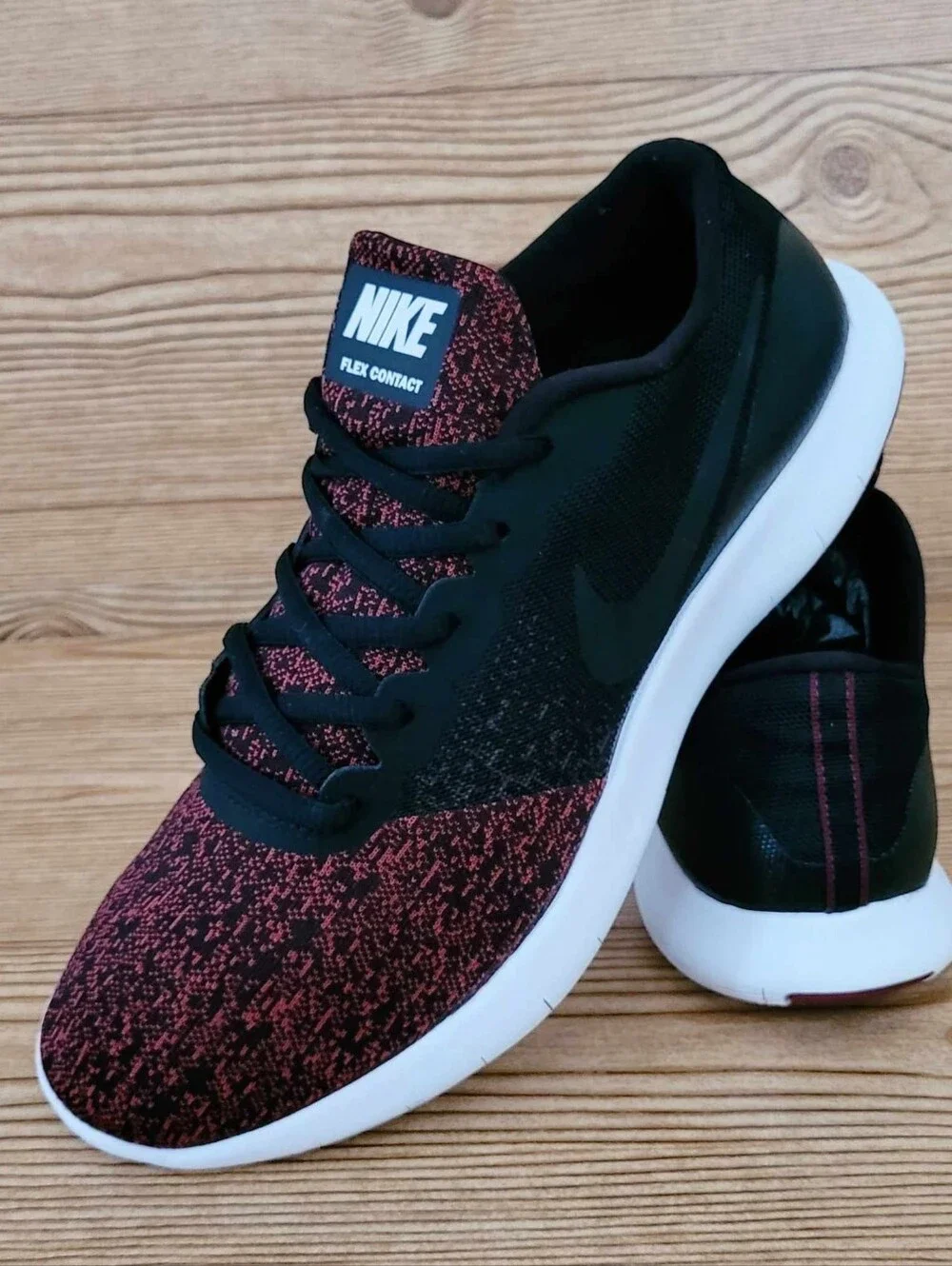 Nike Flex Contact Running Shoes
